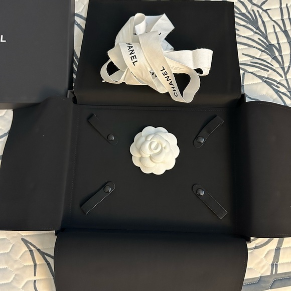 chanel Long necklace Empty Box.Including Flower And Ribbon. - Picture 3 of 6
